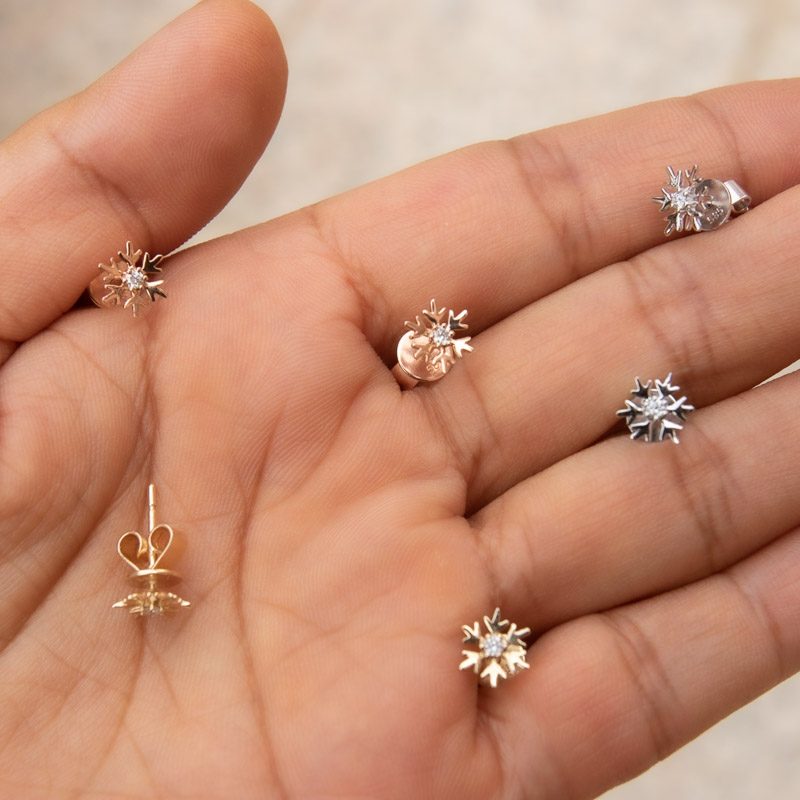 Buy 14K Gold | Diamond Snowflake Earrings Online | Kajal Naina