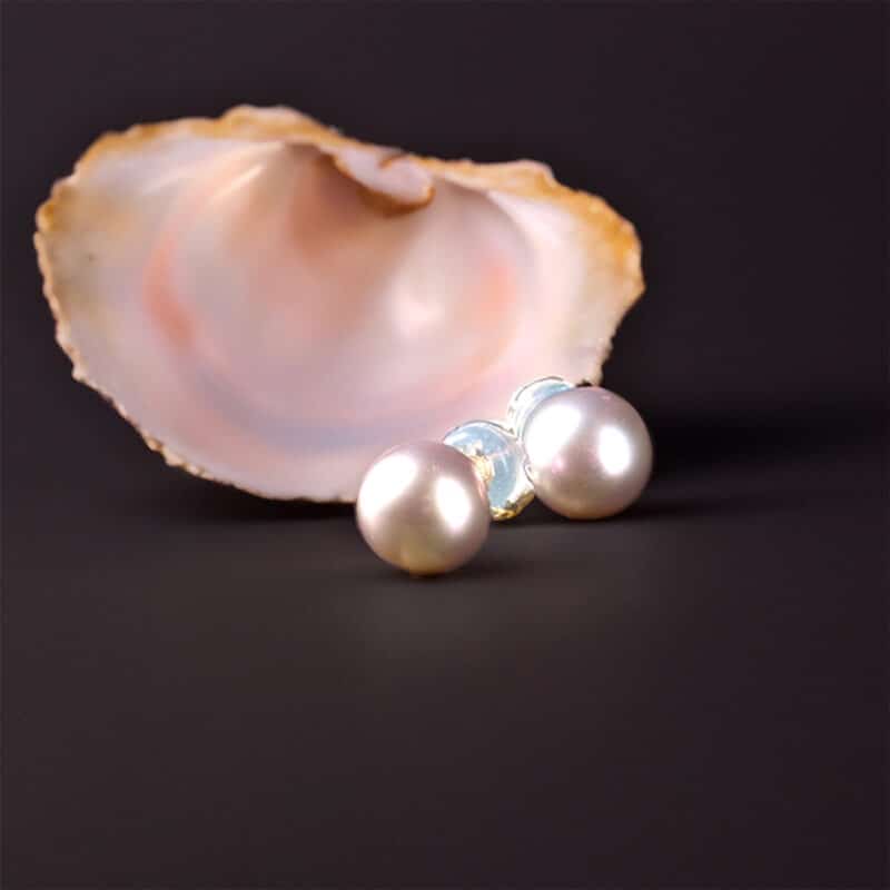 Lavender Pearl Ear Studs