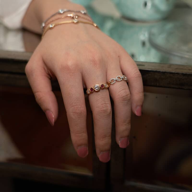 Chain-of-Love-Hand-SHot-1.jpg Chain of Love ring