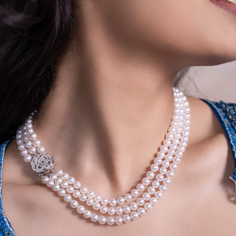 Cher 3 Strands Pearl Necklace/ Round Lavender