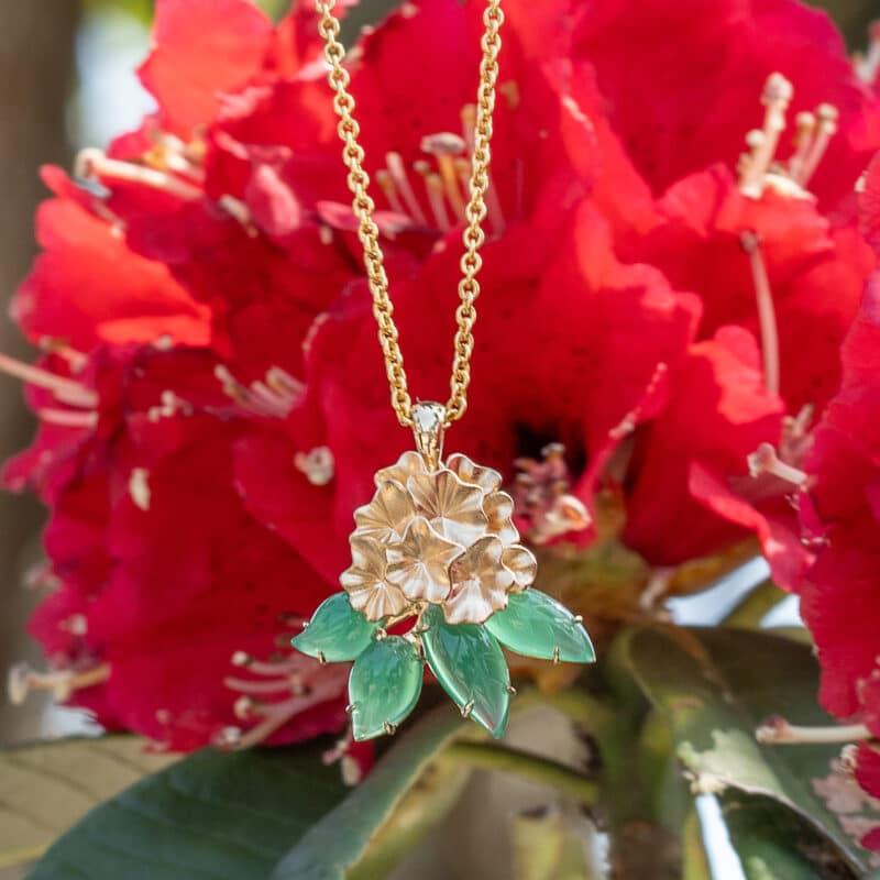 Enchanting Laligurans Pendant (Gold/Green)
