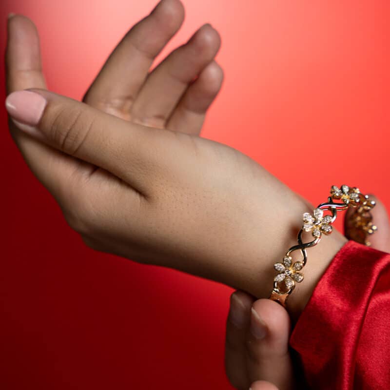 Flower Diamond Bangle