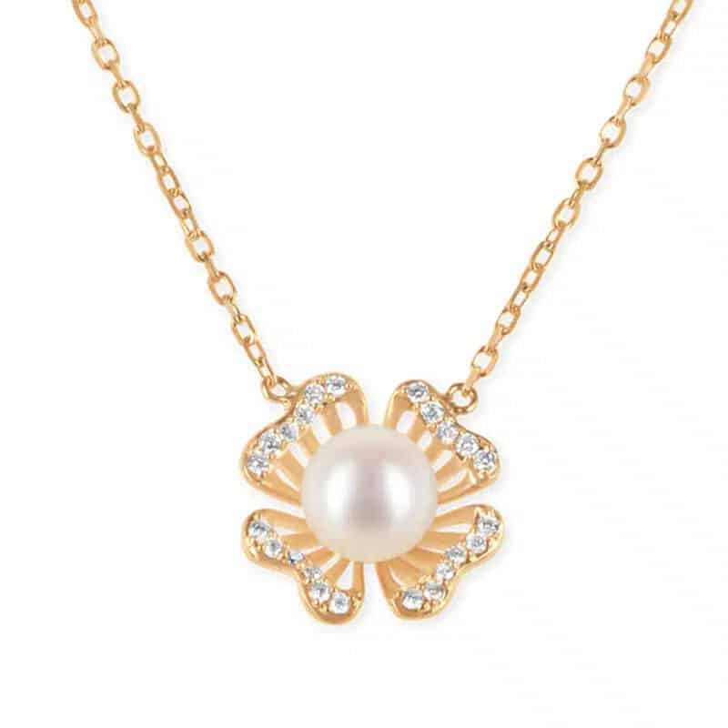 Irridescent Floral Pearl Necklace
