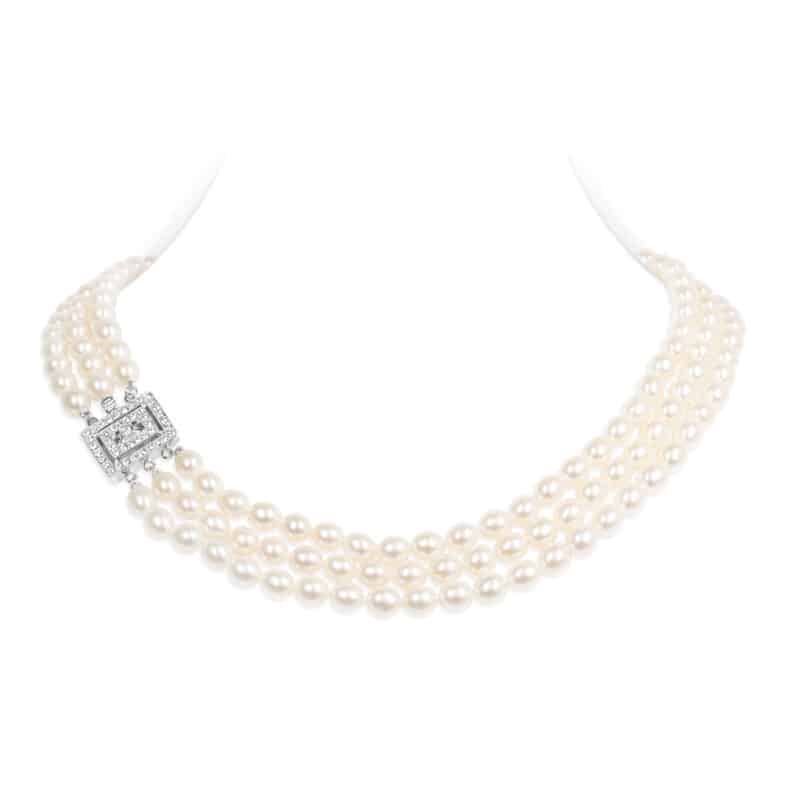 Kamala 3 Strands Oval Pearl Necklace
