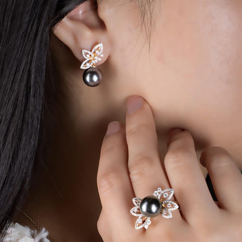 Lisa Pearl and Diamond Earrings